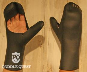2023 SURF8 3.0mm Gripper Glove